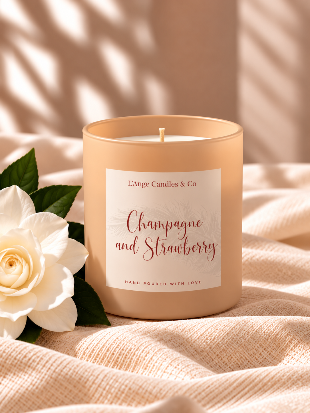 CHAMPAGNE & STRAWBERRY DELUXE CANDLE